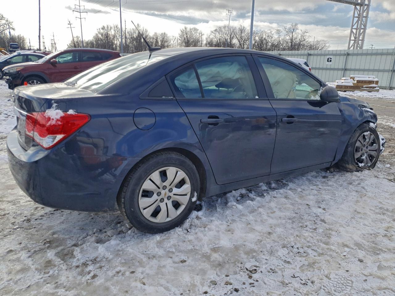 2014 Chevrolet Cruze Ls - Фото 3
