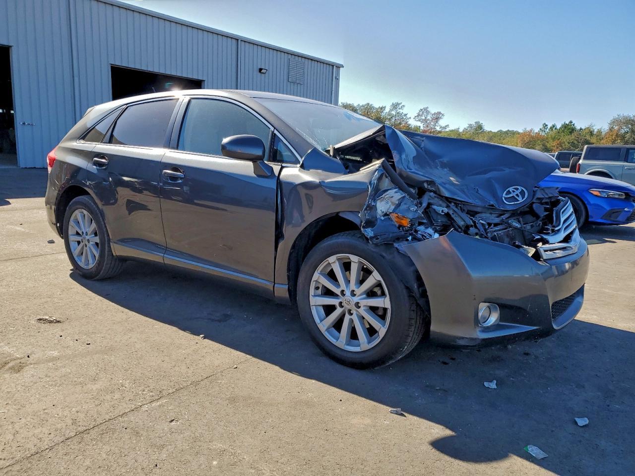 2011 Toyota Venza - Image 4