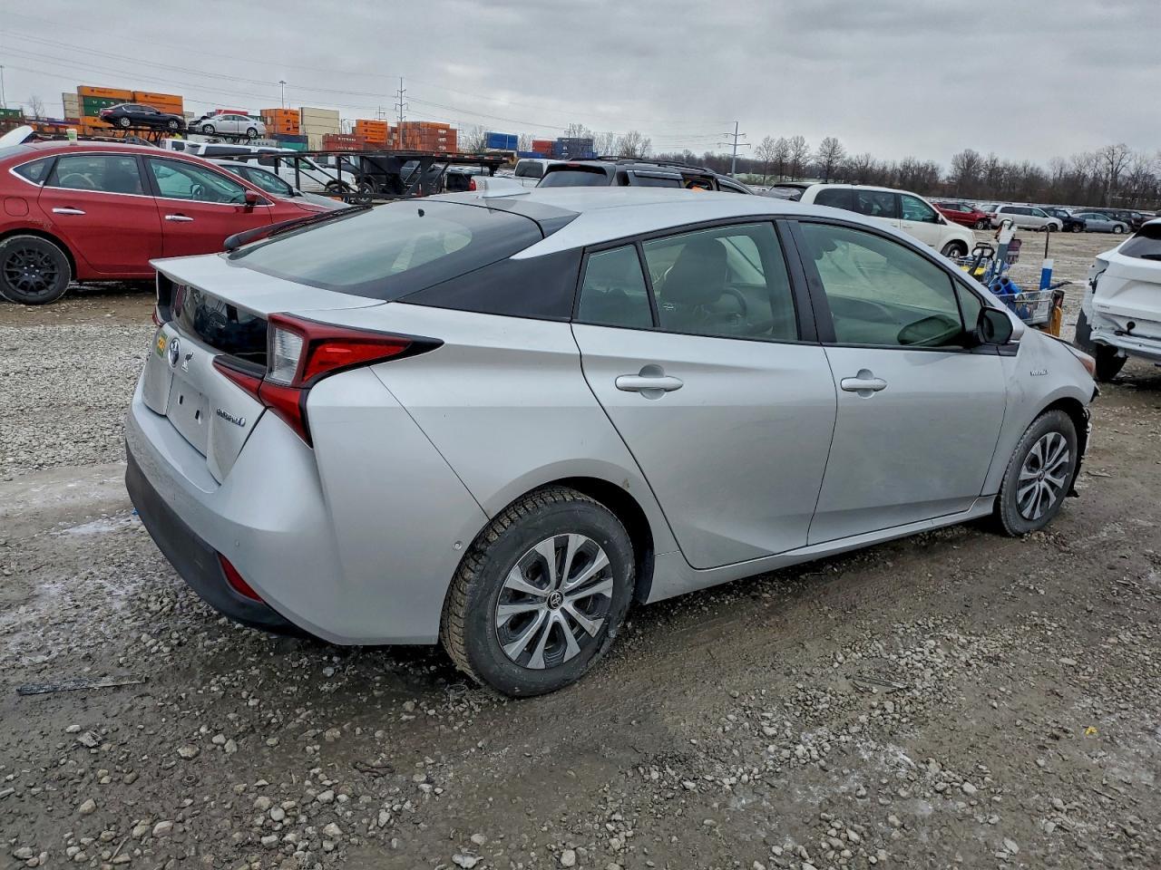 2022 Toyota Prius Le - Фото 3