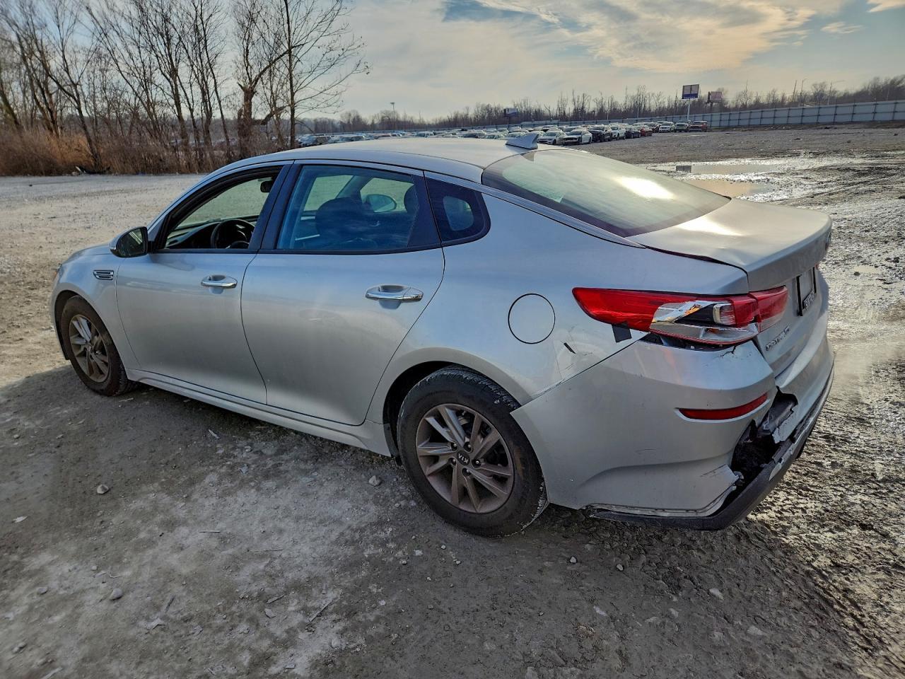 2019 Kia Optima Lx - Фото 2