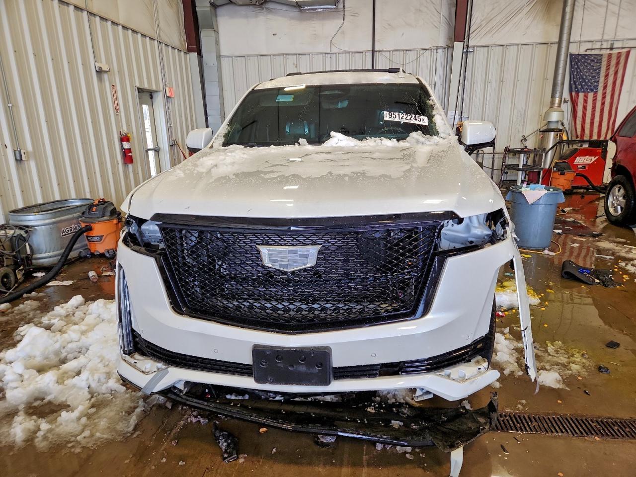 2021 Cadillac Escalade Sport Platinum - Image 5