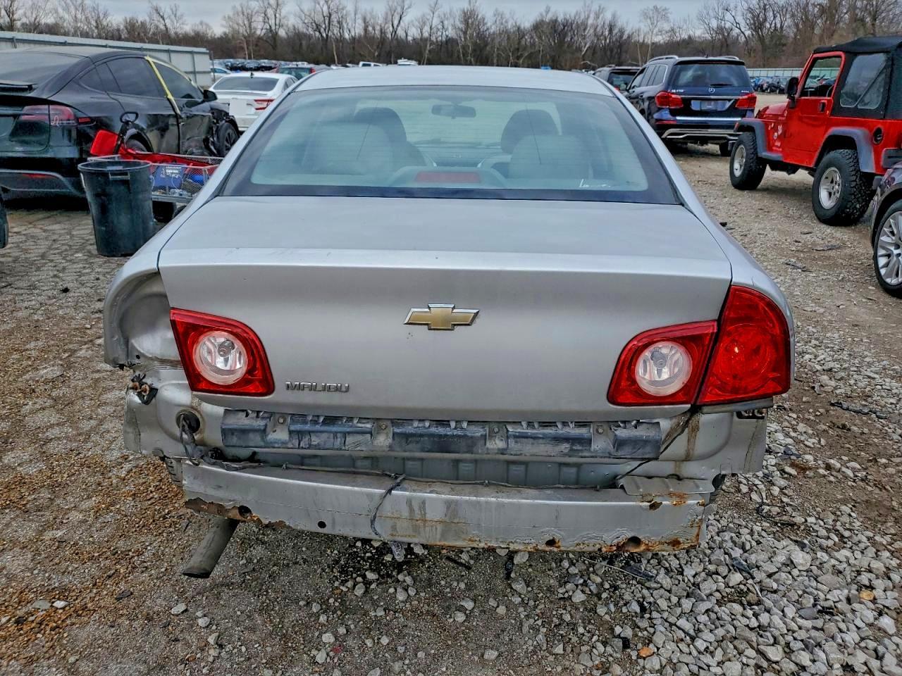 2012 Chevrolet Malibu Ls - Фото 6