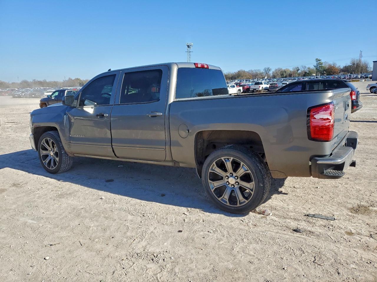 2017 Chevrolet Silverado C1500 Lt - Фото 2