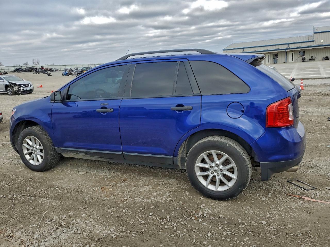 2013 Ford Edge Se - Фото 2