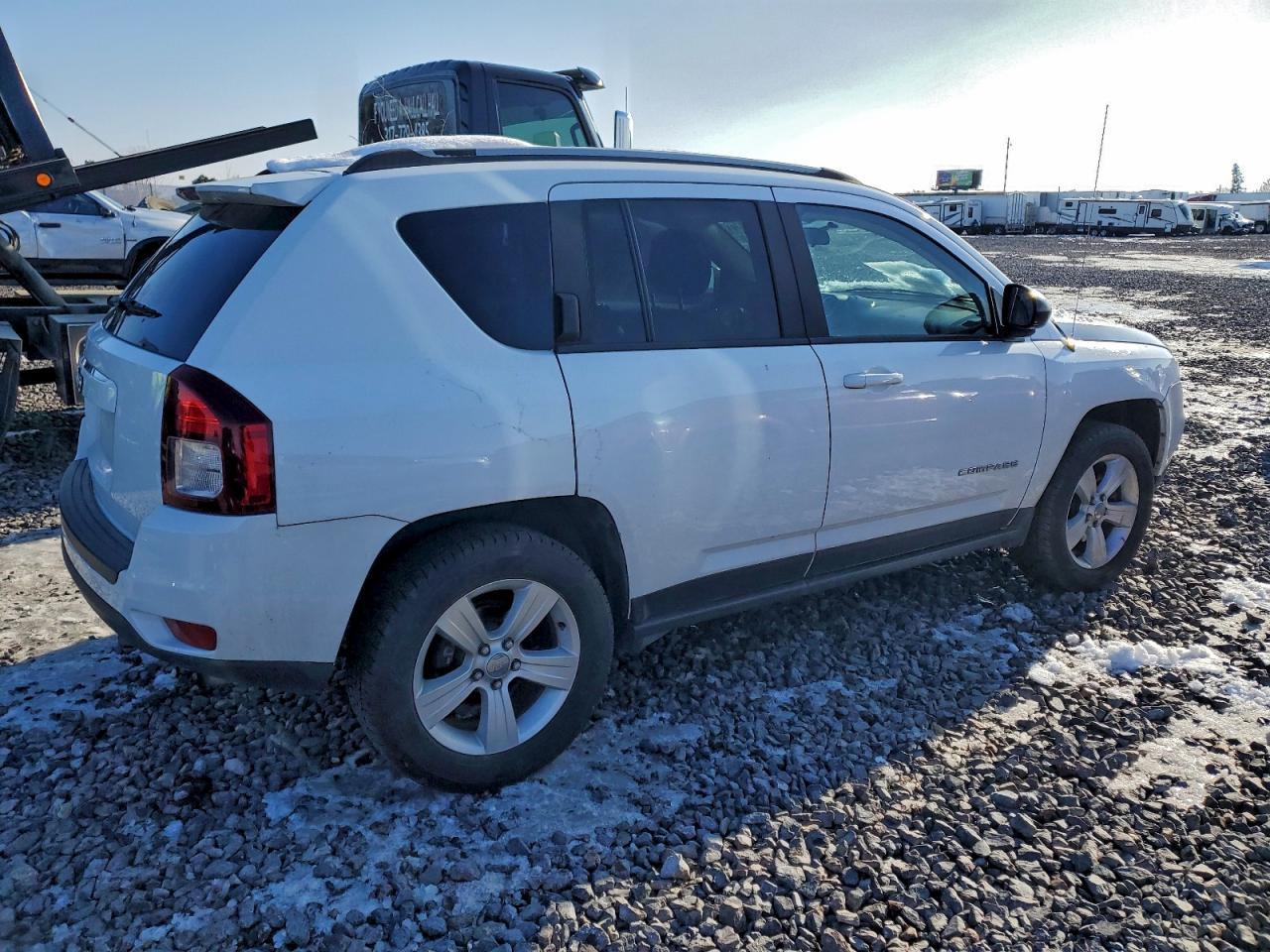 2015 Jeep Compass Sport - Фото 3