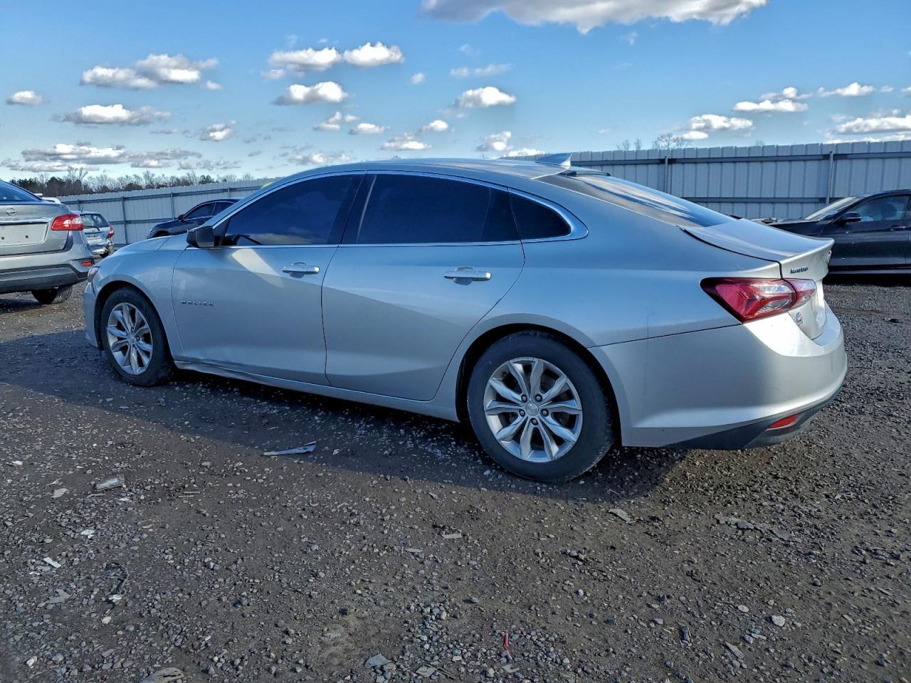2020 Chevrolet Malibu Lt - Image 2