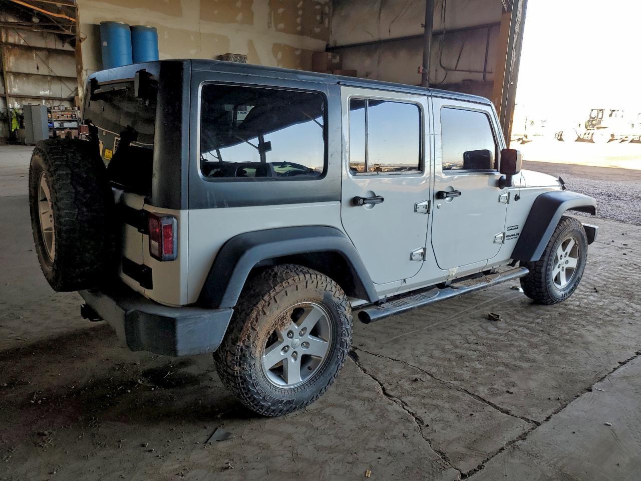 2016 Jeep Wrangler Unlimited Sport - Фото 3
