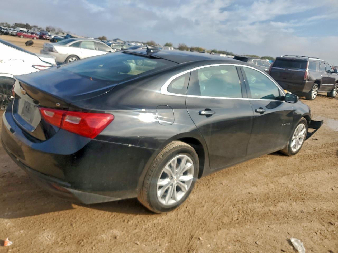 2024 Chevrolet Malibu Lt - Фото 3