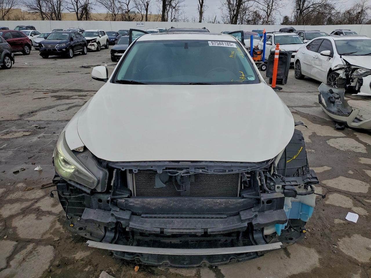 2015 Infiniti Q50 Base - Фото 5