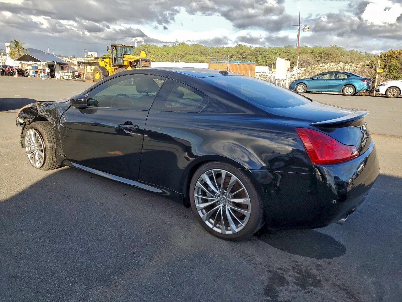 2015 Infiniti Q60 - Фото 2