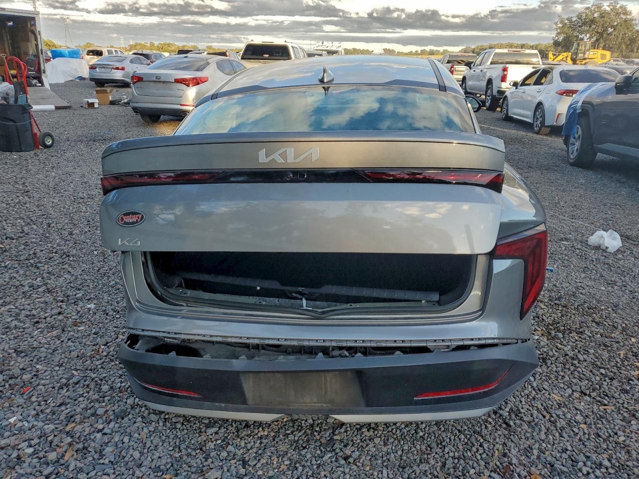 2025 Kia K4 Ex - Image 6