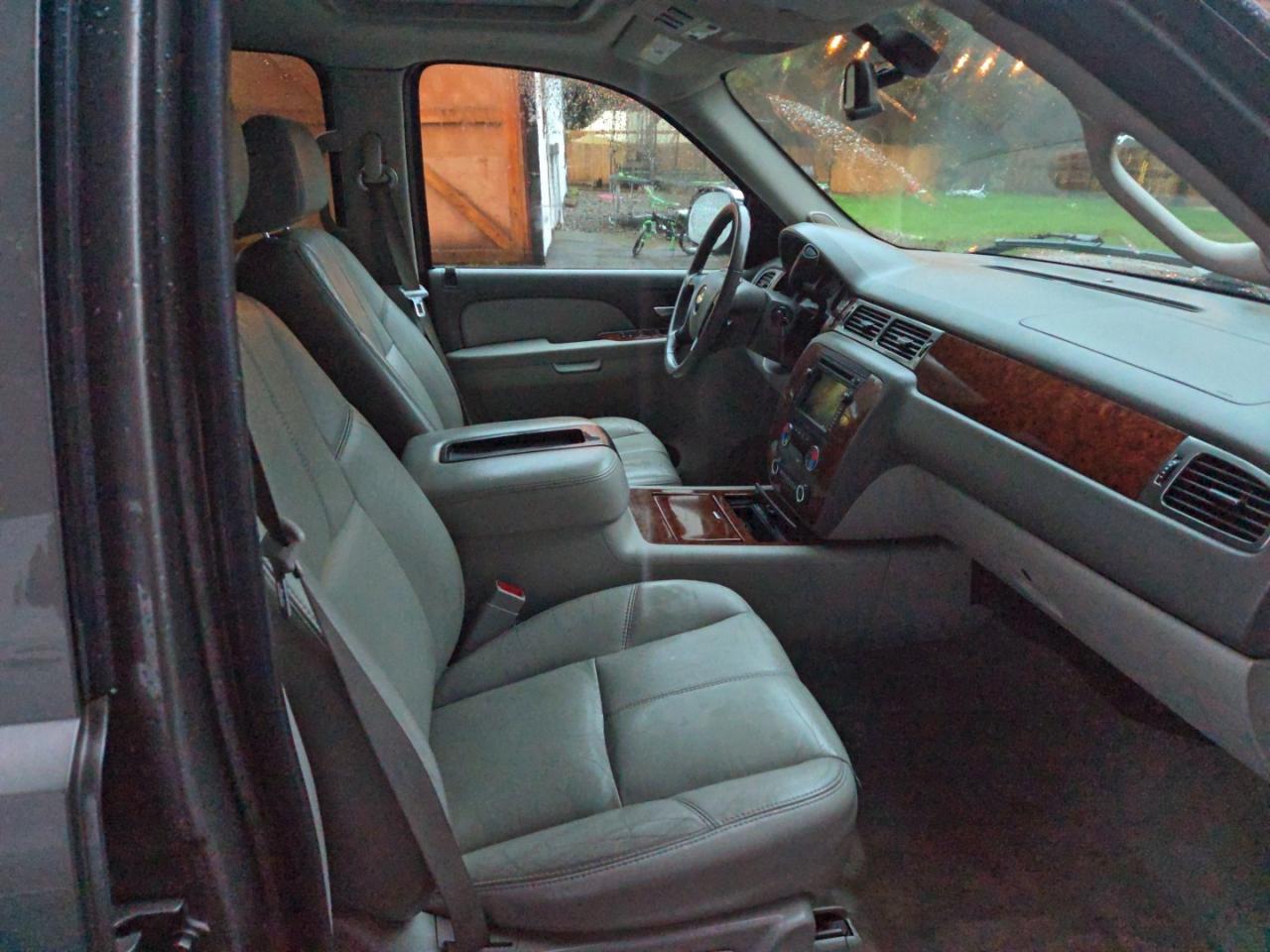 2007 Chevrolet Suburban K1500 - Image 5