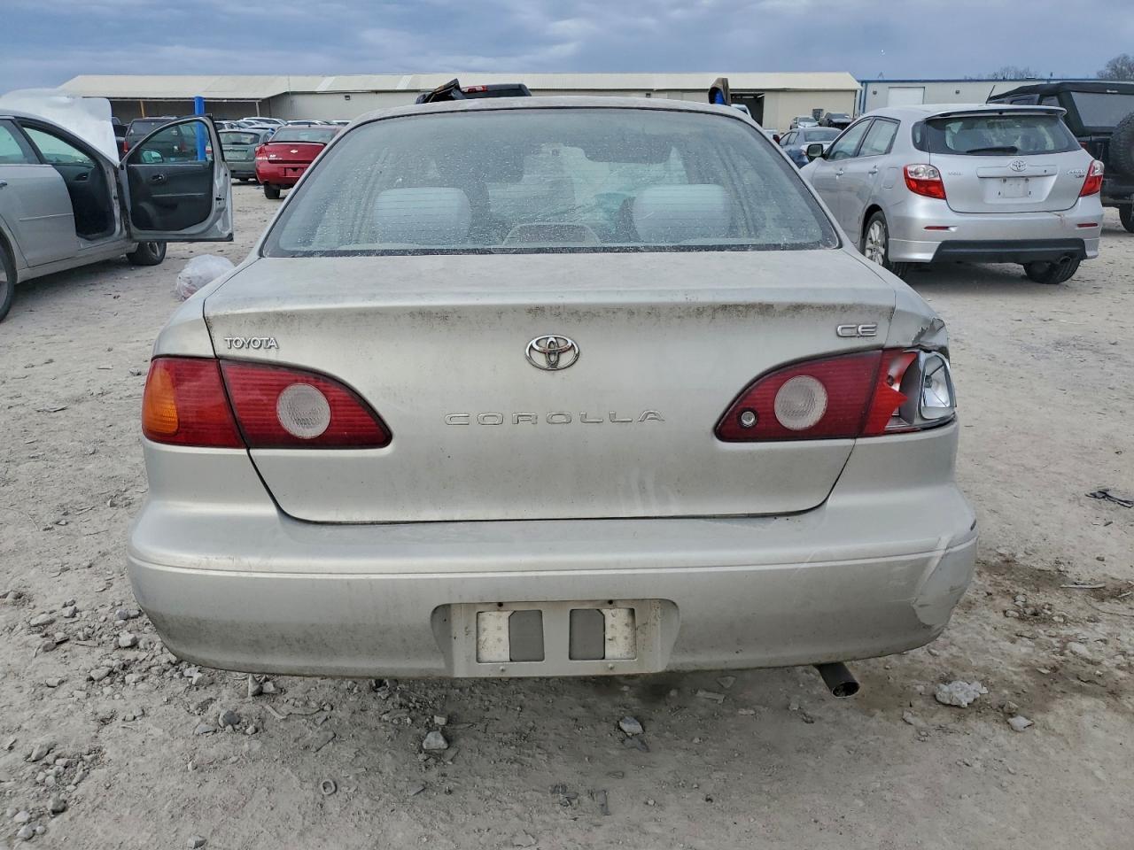 2001 Toyota Corolla Ce - Image 6