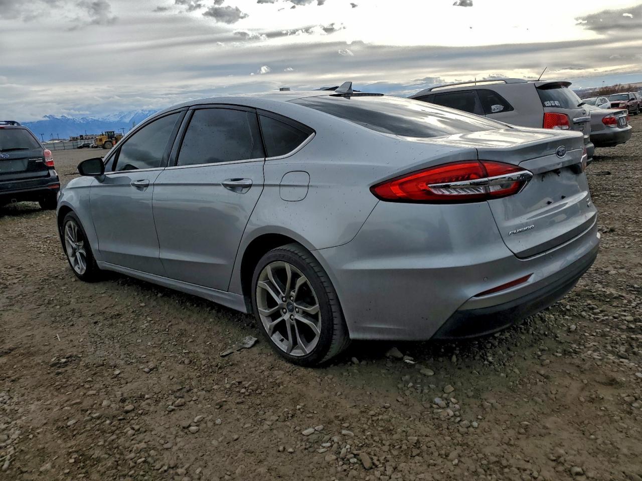 2020 Ford Fusion Sel - Фото 2