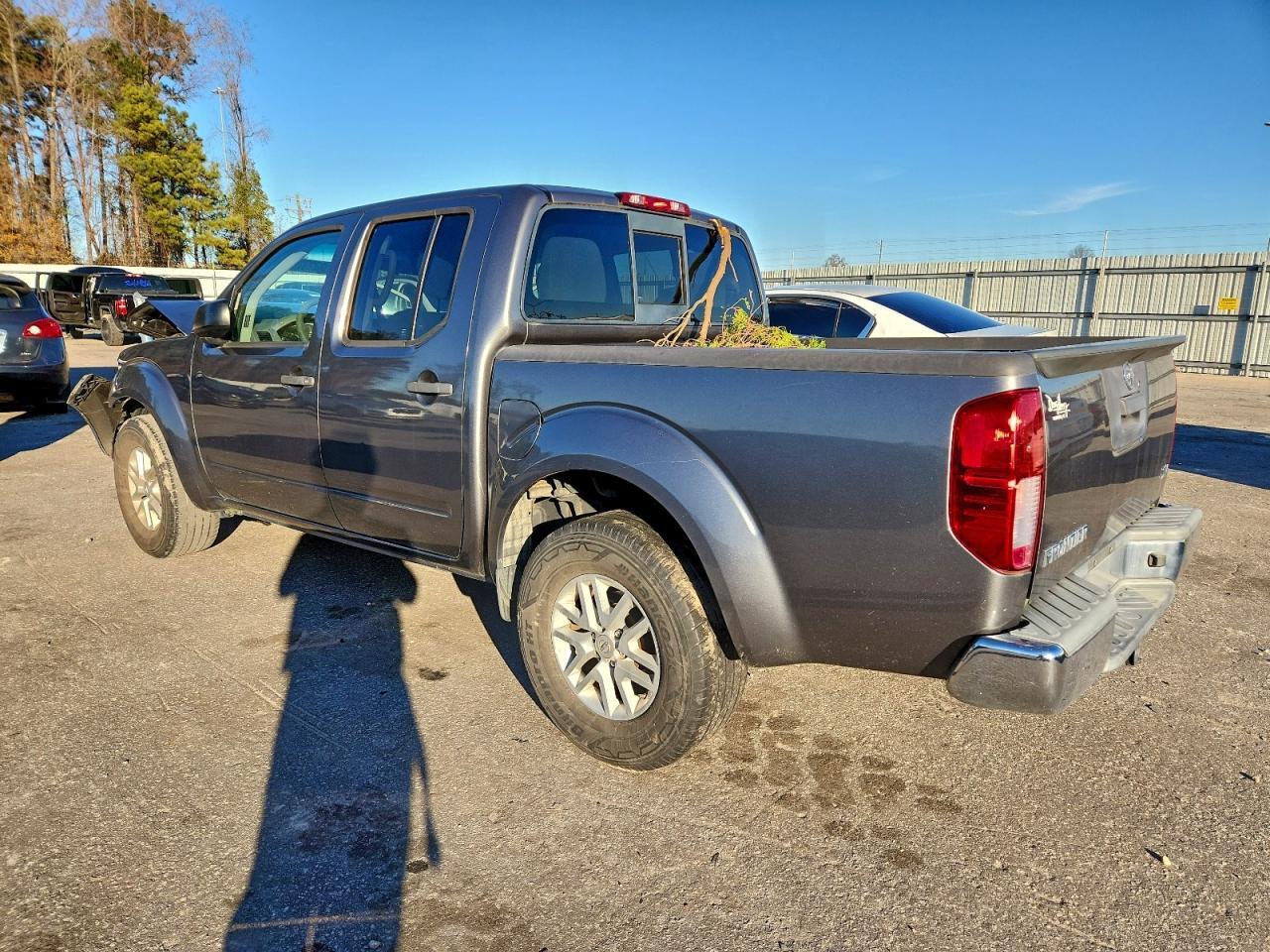 2018 Nissan Frontier S - Image 2