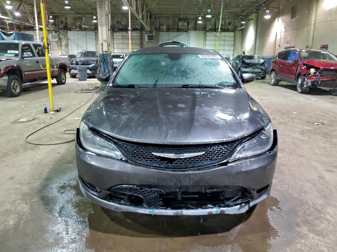 2015 Chrysler 200 S - Image 5