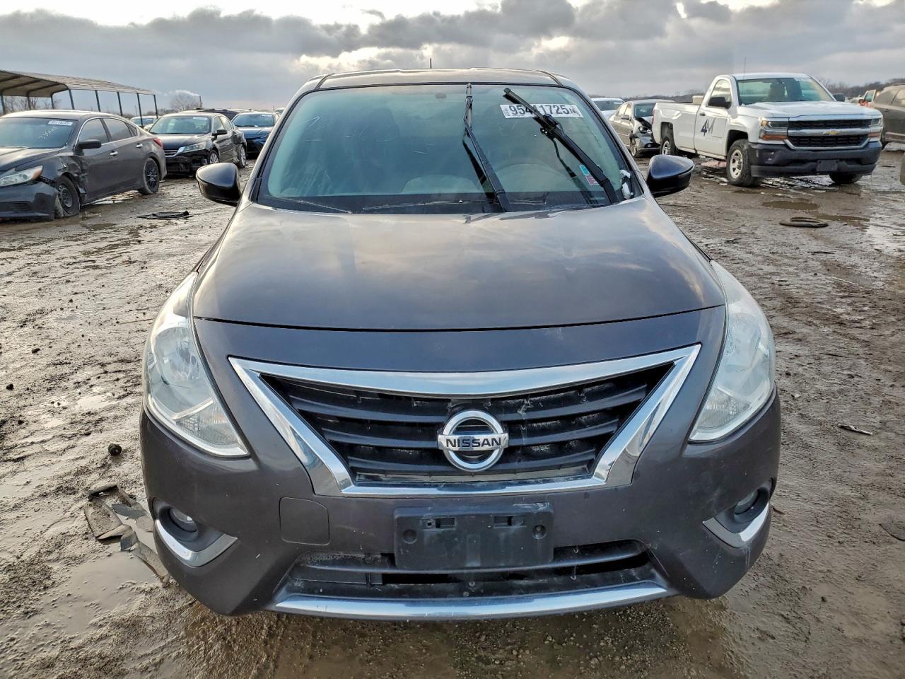 2015 Nissan Versa S - Фото 5