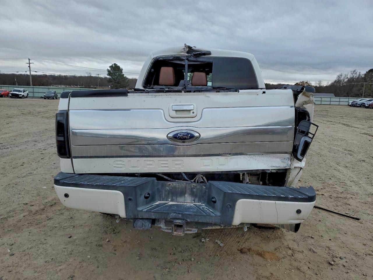 2015 Ford F250 Super Duty - Фото 6
