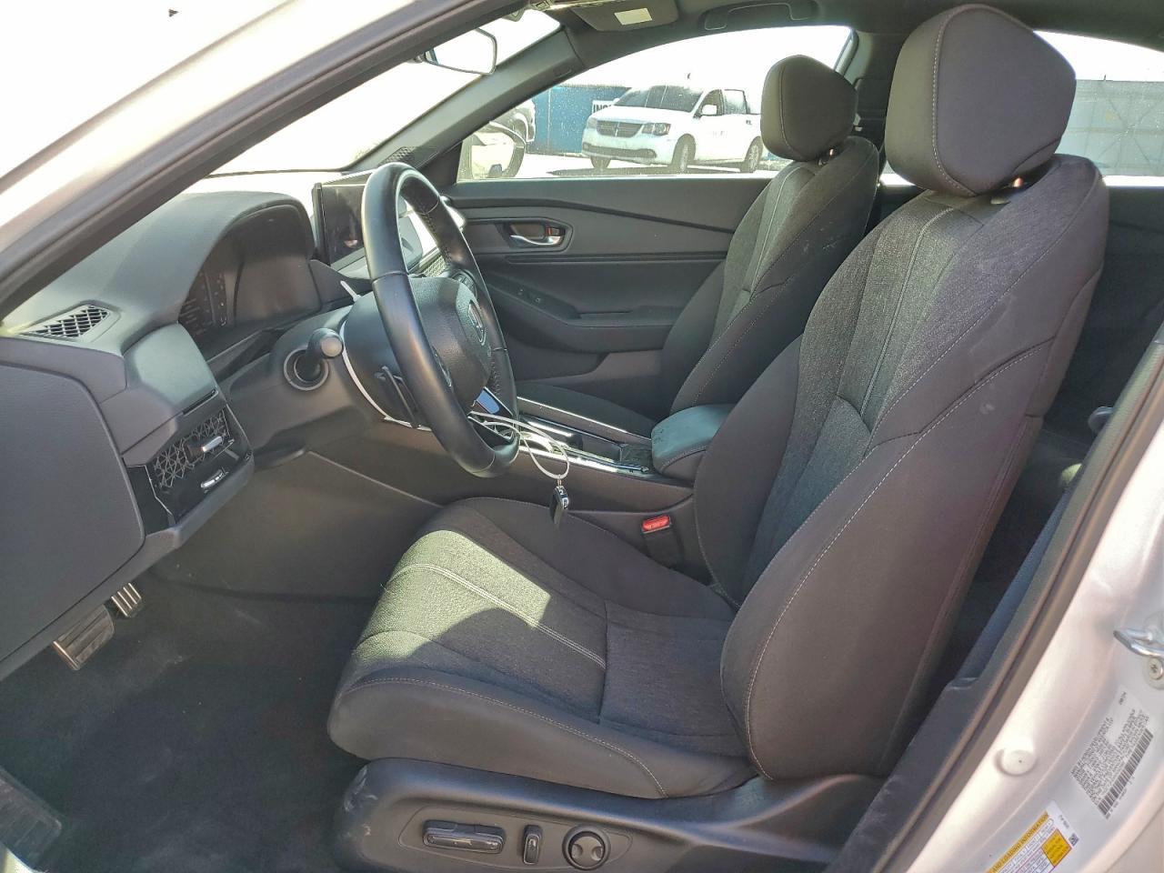 2024 Honda Accord Hybrid Sport - Image 7