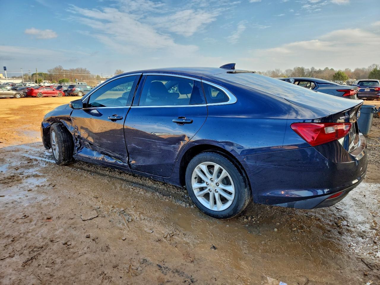 2016 Chevrolet Malibu Lt - Image 2