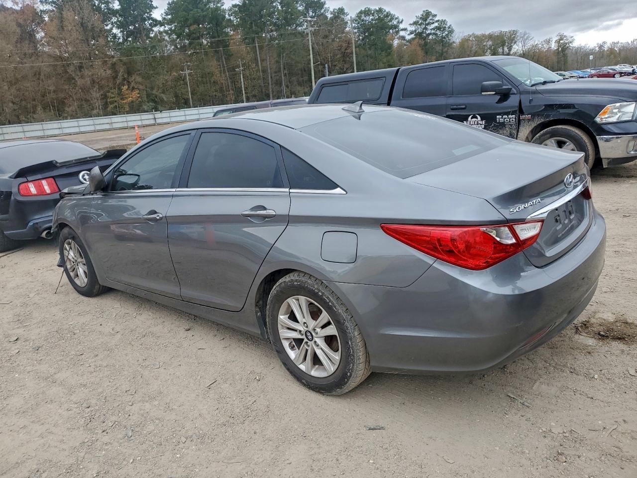 2013 Hyundai Sonata Gls - Фото 2
