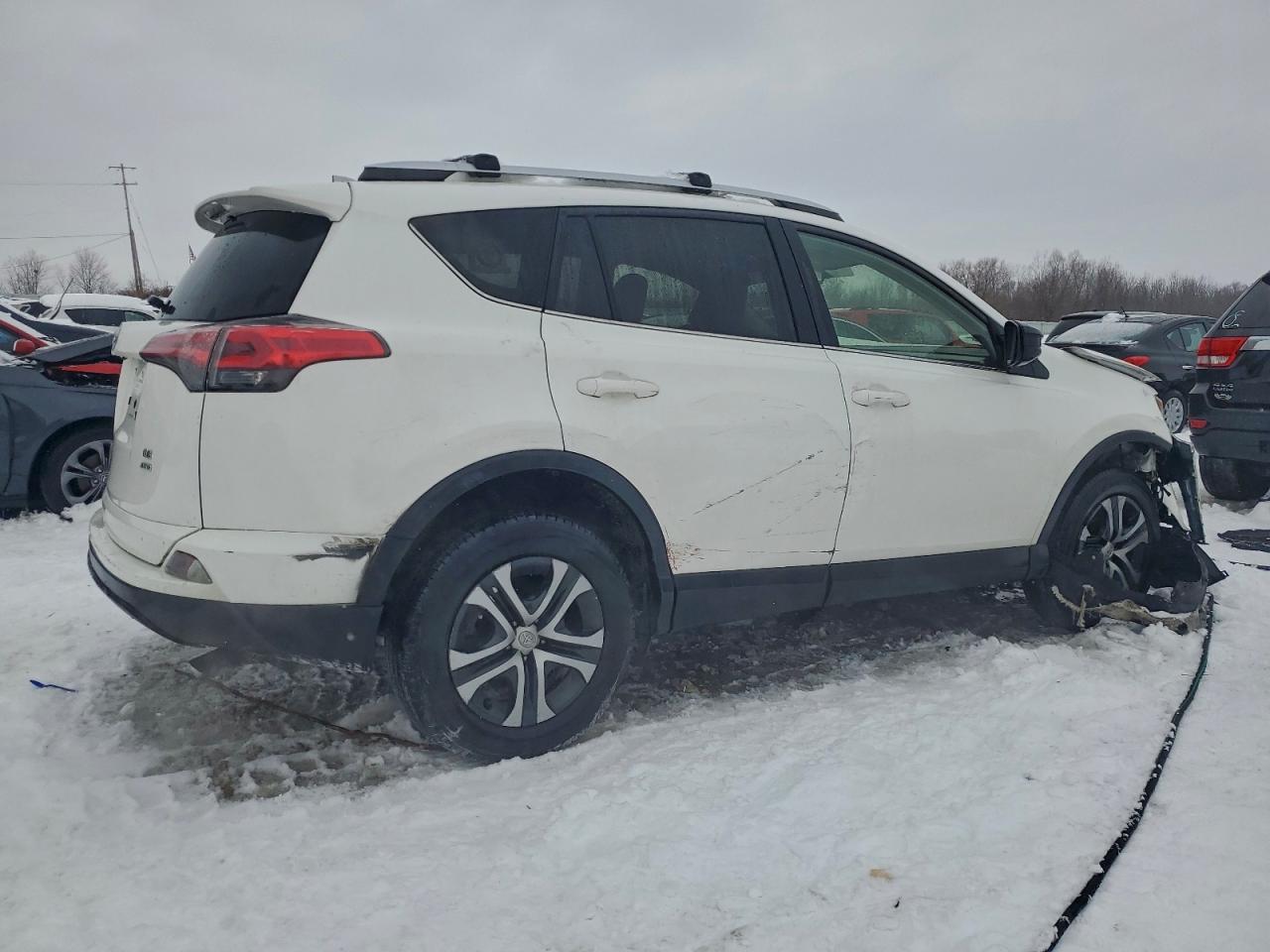 2016 Toyota Rav4 Le - Фото 3