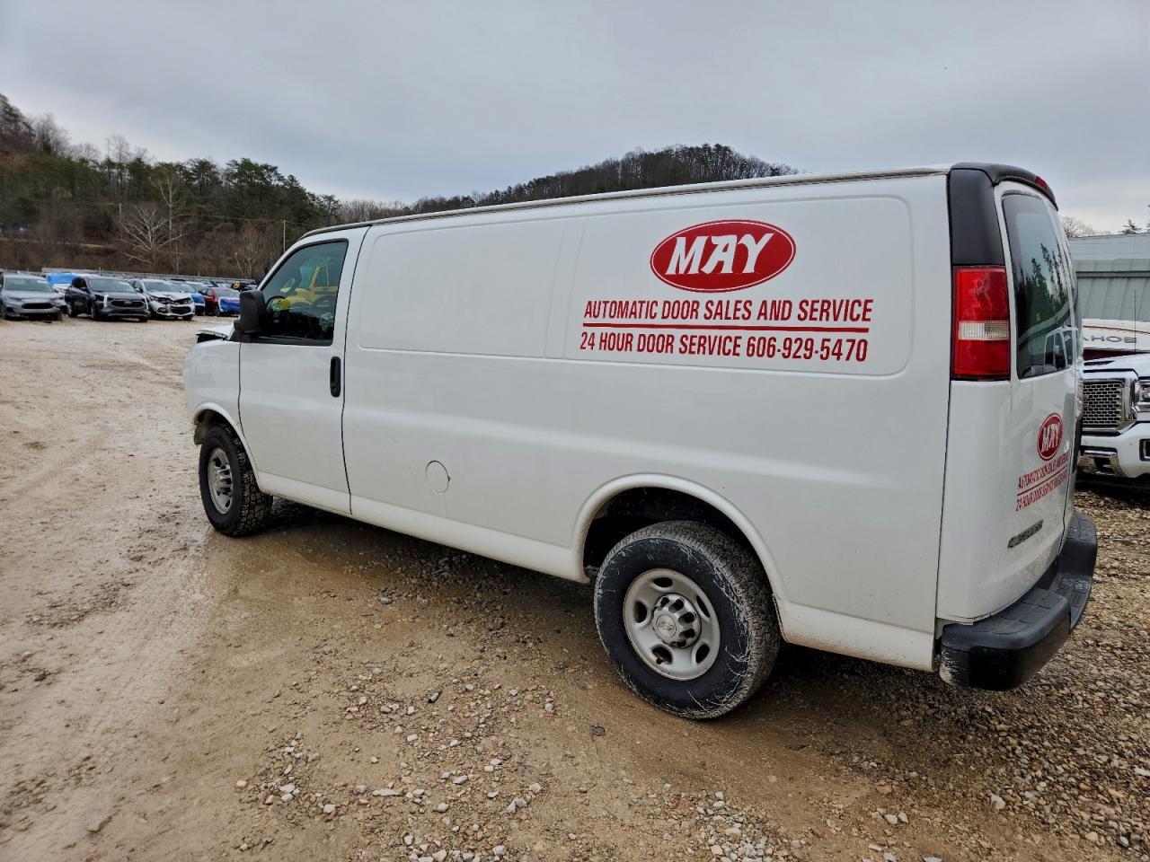 2017 Chev Express G2500 - Фото 2