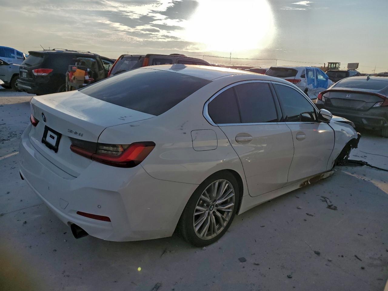 2024 BMW 330I - Image 3