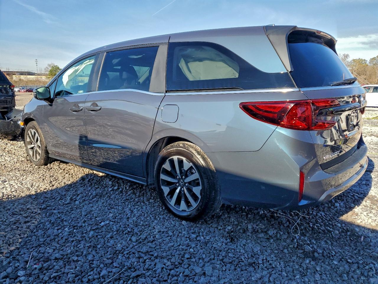 2025 Honda Odyssey Exl - Image 2