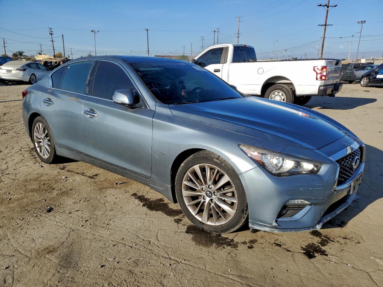 2018 Infiniti Q50 Luxe - Фото 4