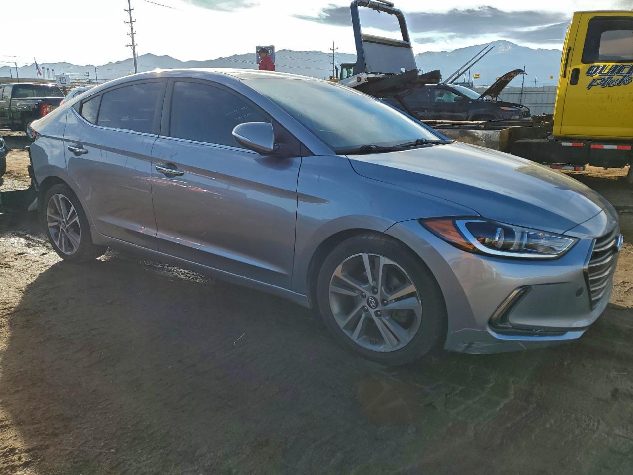 2017 Hyundai Elantra Se - Фото 4