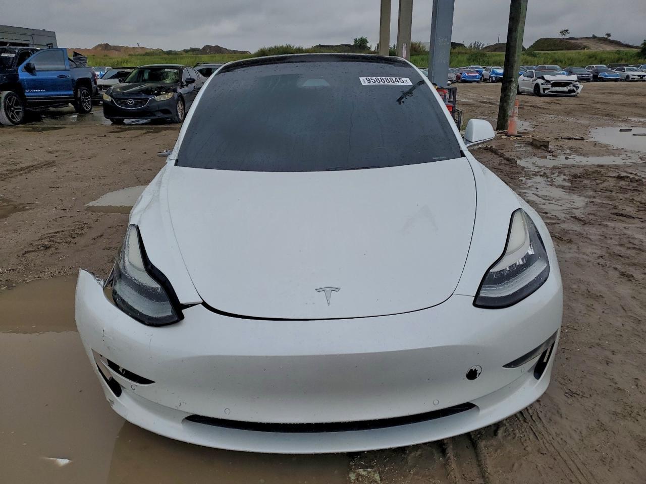 2020 Tesla Model 3 - Фото 5
