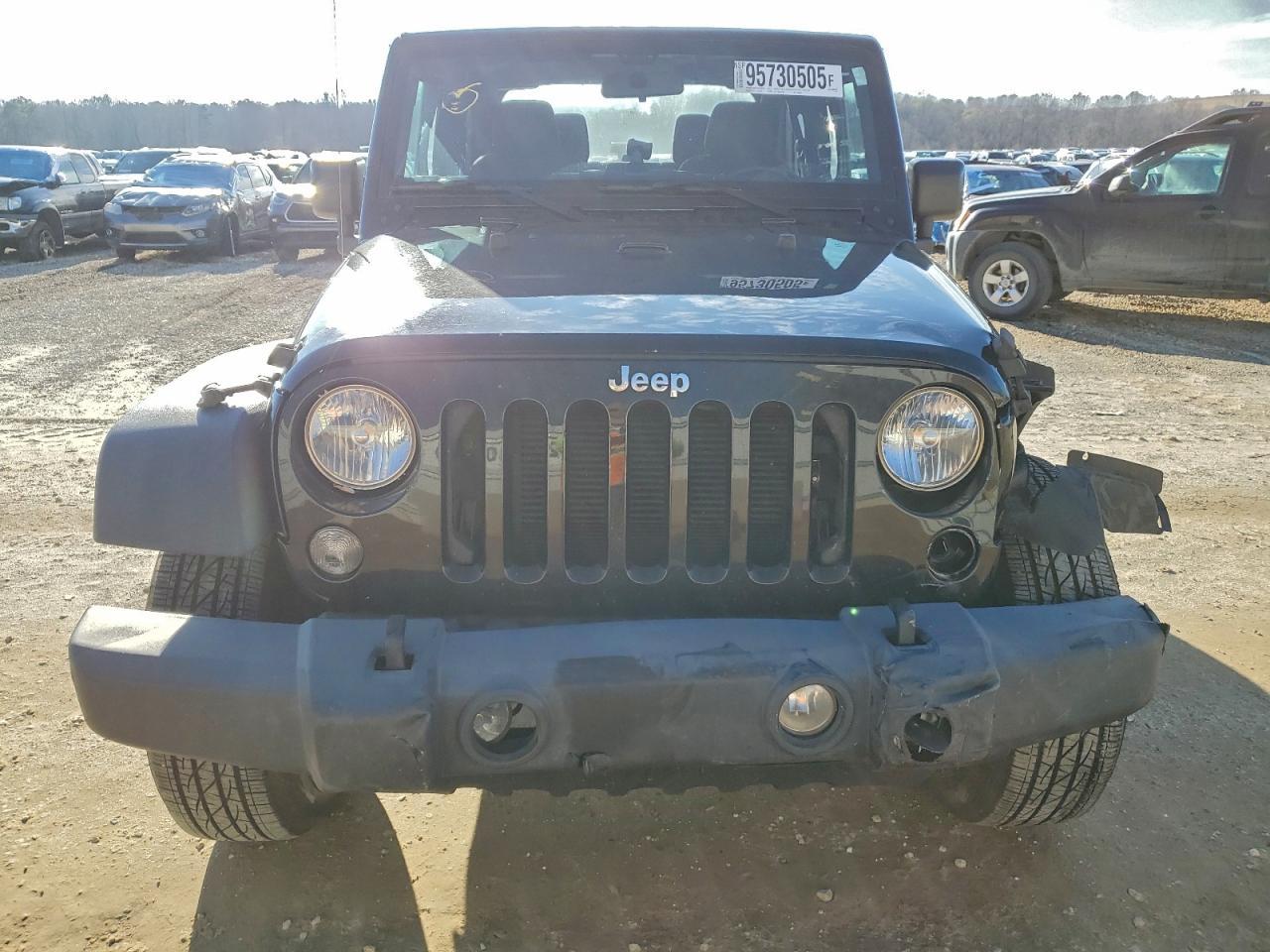 2015 Jeep Wrangler Sport - Фото 5