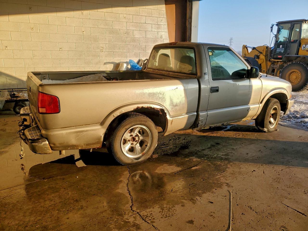 2000 Chevrolet S Truck S10 - Фото 3