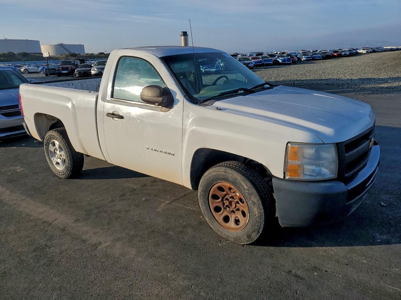 2013 Chevrolet Silverado C1500 - Фото 4