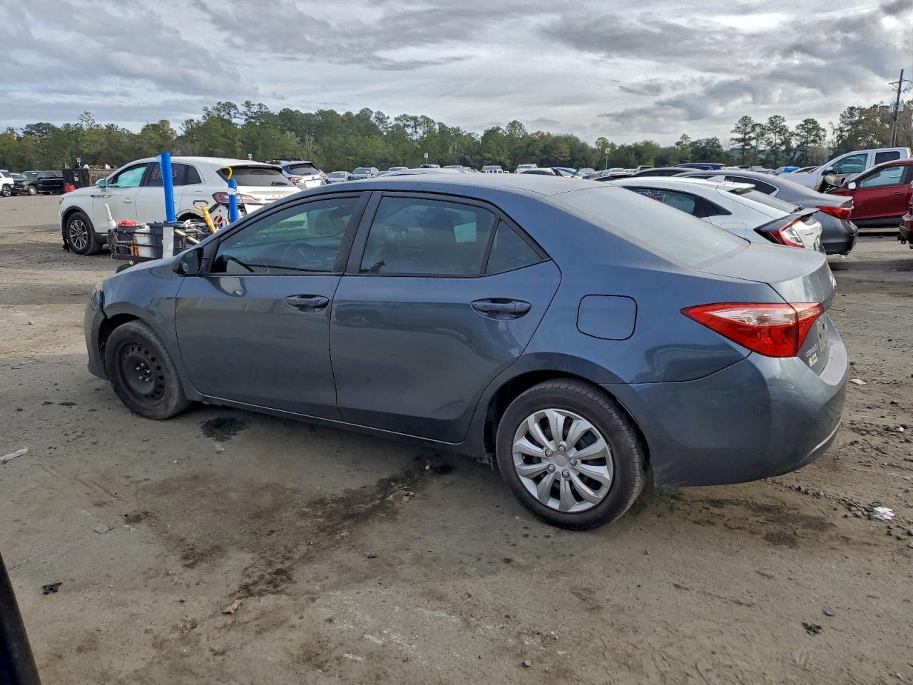 2018 Toyota Corolla L - Фото 2