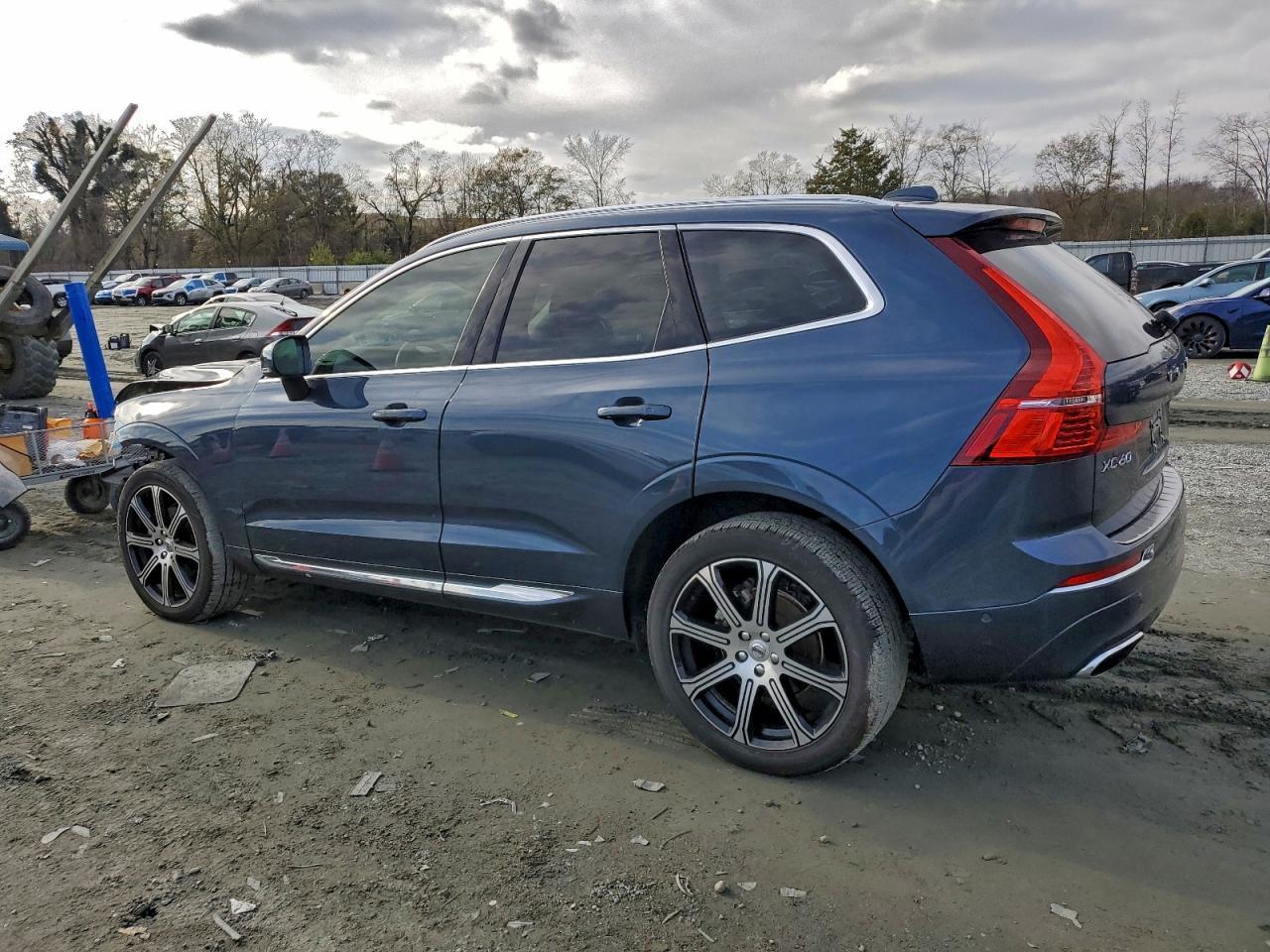 2021 Volvo Xc60 T5 Inscription - Фото 2