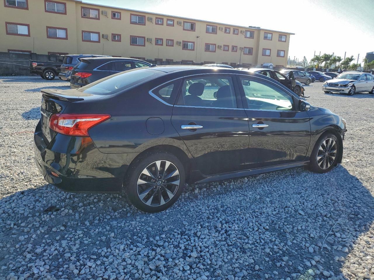 2019 Nissan Sentra S - Фото 3