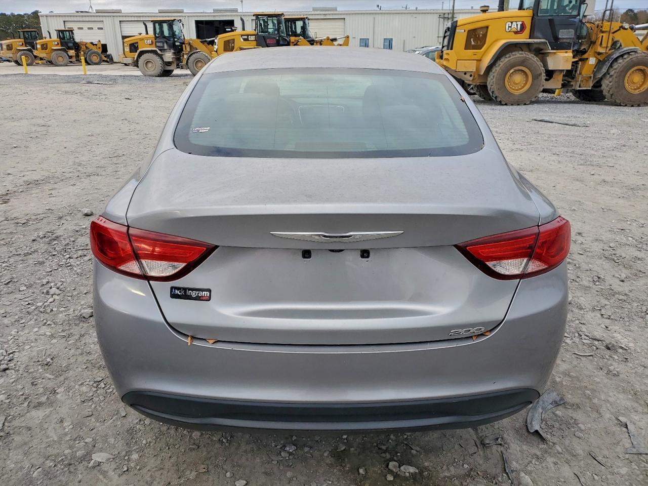 2017 Chrysler 200 Lx - Image 6