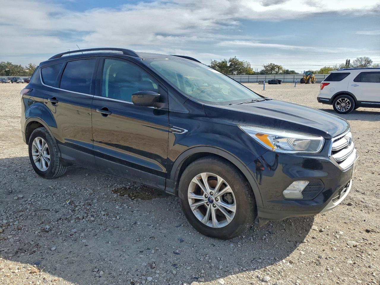 2018 Ford Escape Se - Фото 4