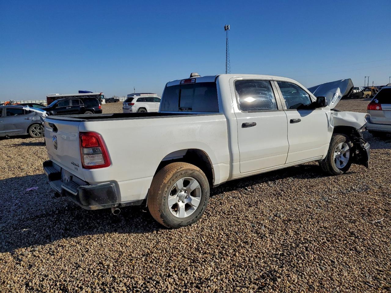 2023 Ram 1500 Tradesman - Фото 3