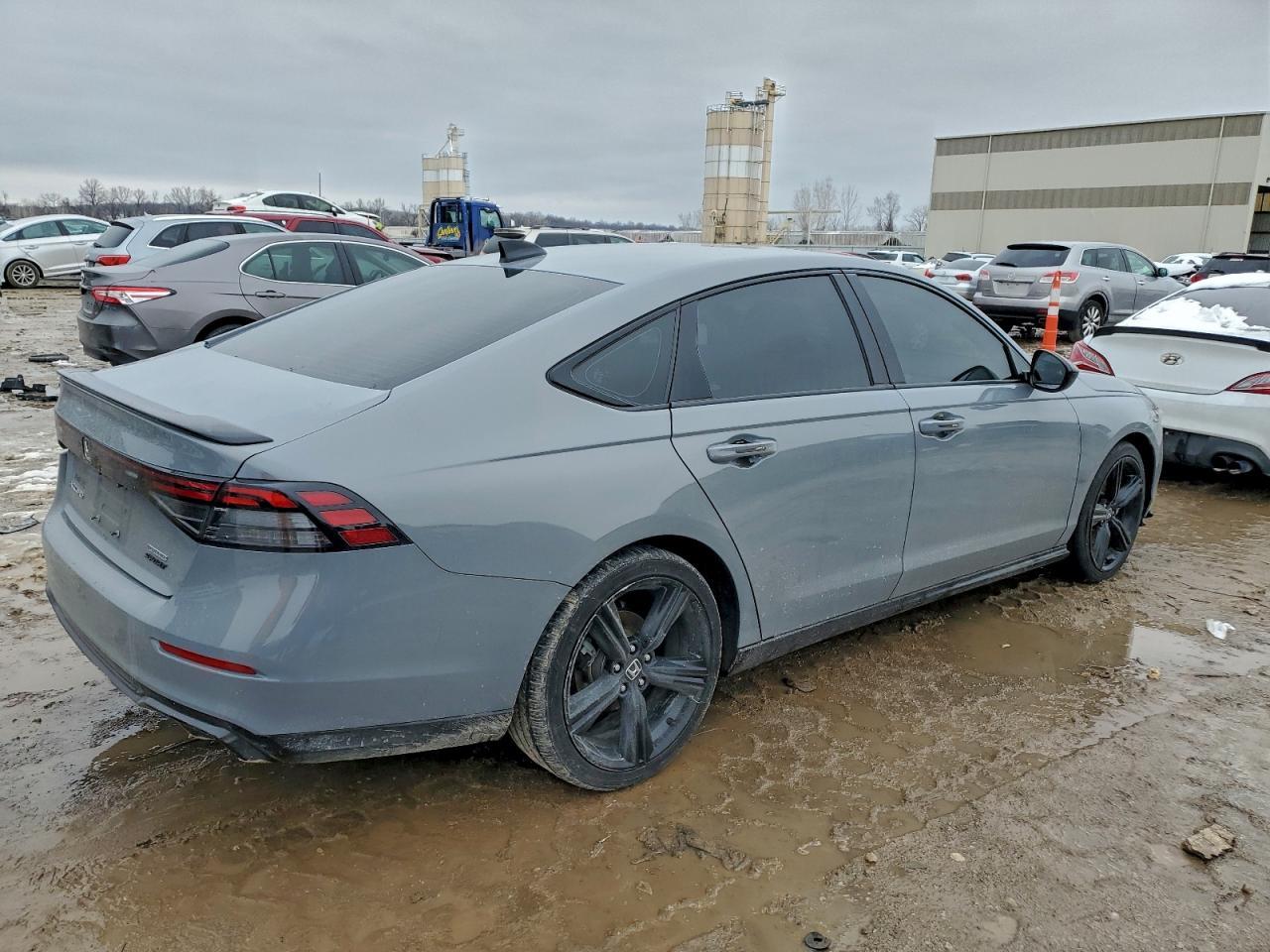 2024 Honda Accord Hybrid Sport-L - Image 3