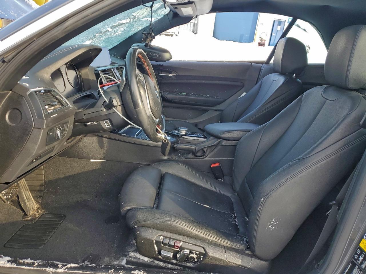 2020 BMW 230Xi - Фото 7