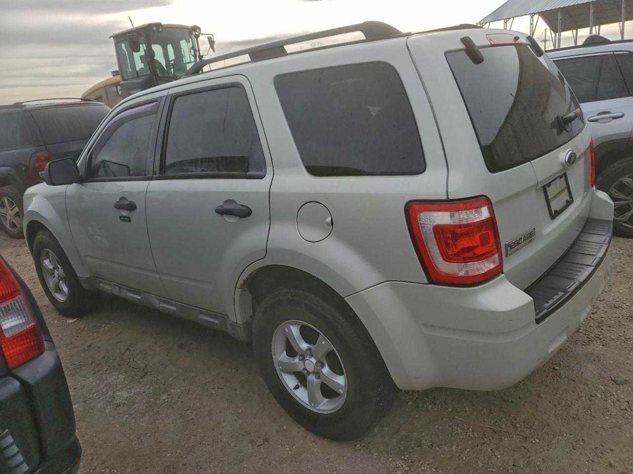 2009 Ford Escape Xlt - Фото 2