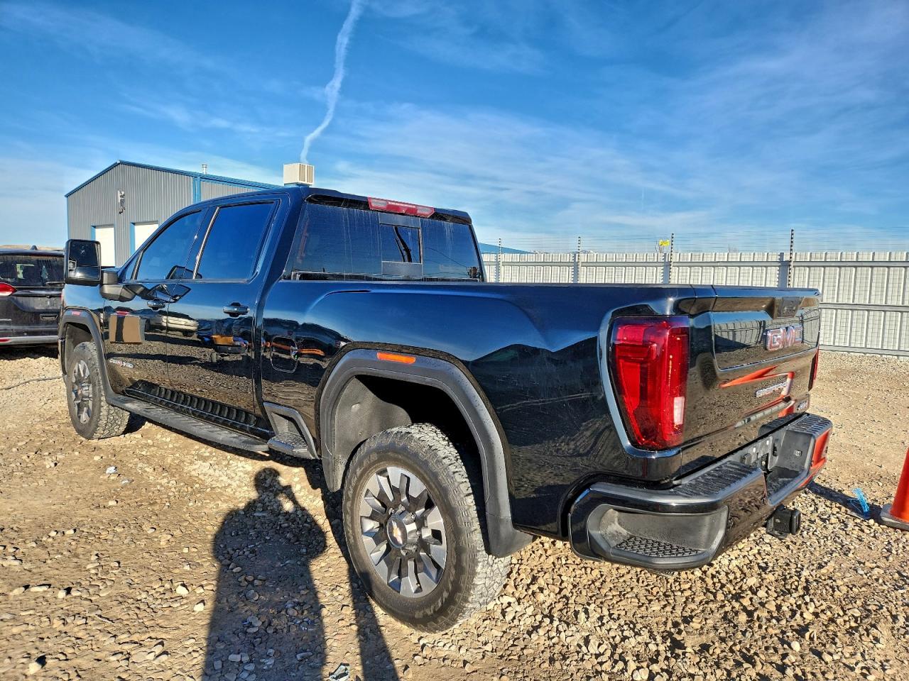 2022 GMC Sierra K2500 At4 - Фото 3