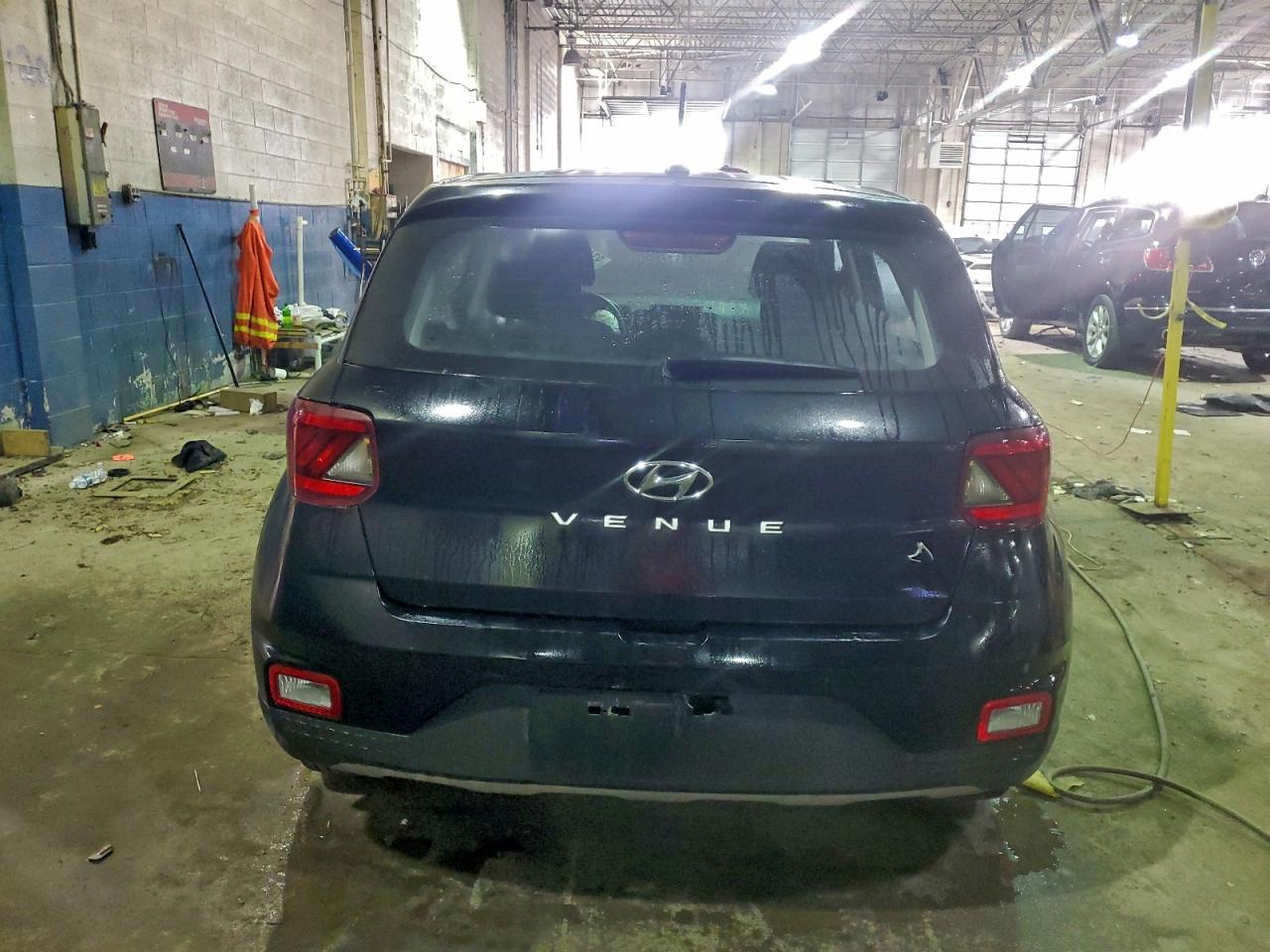 2023 Hyundai Venue Se - Image 6