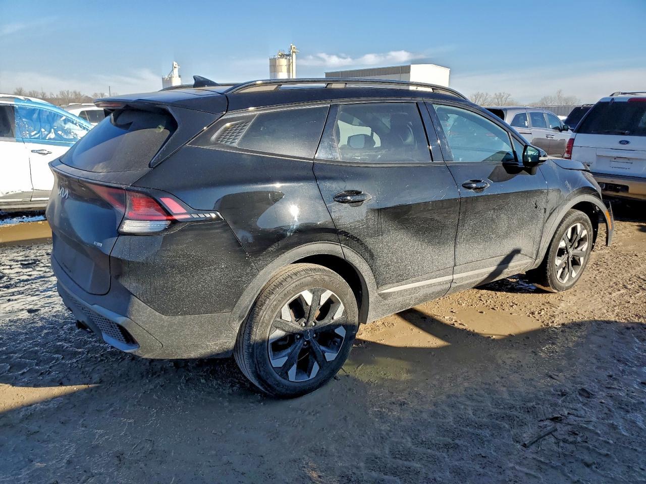 2023 Kia Sportage X Line - Image 3