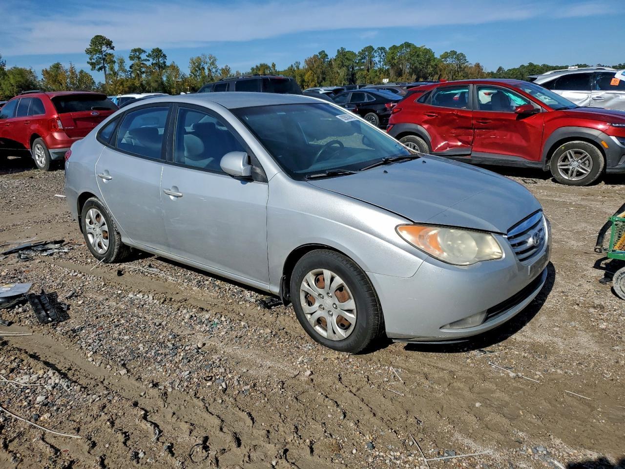 2010 Hyundai Elantra - Image 4