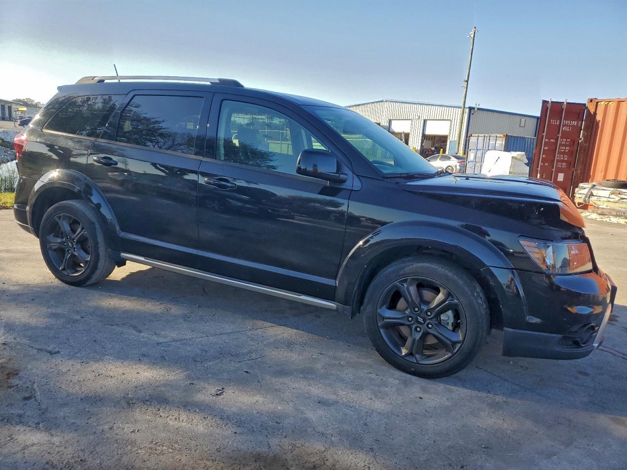2020 Dodge Journey Crossroad - Image 4