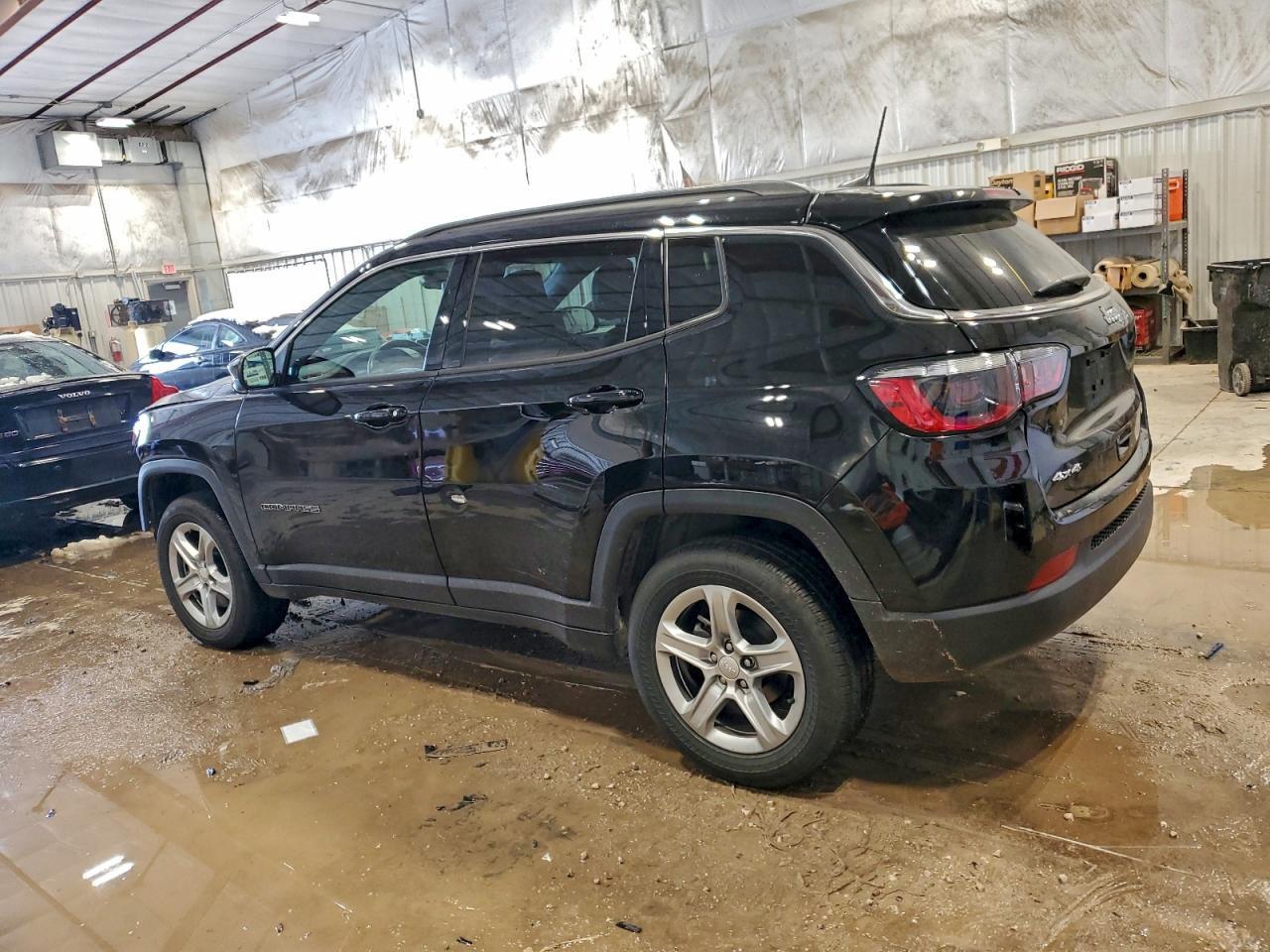 2024 Jeep Compass Latitude - Фото 2